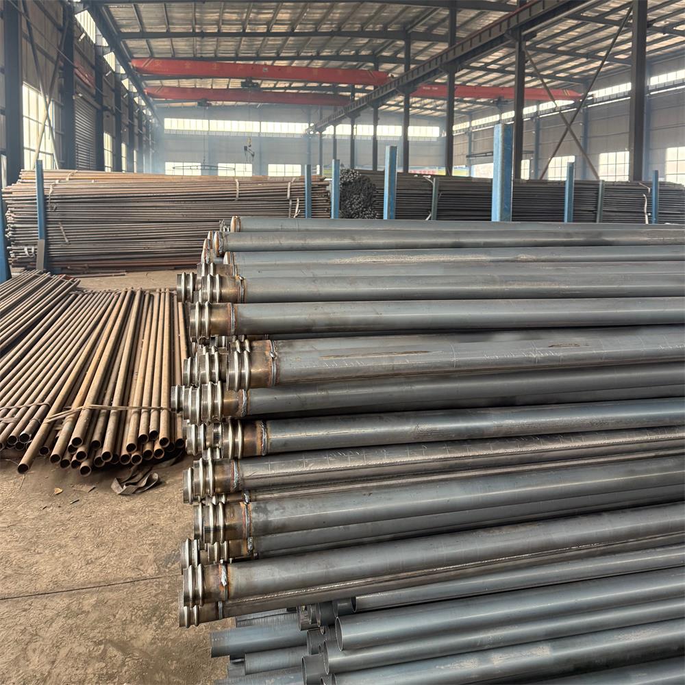 宝益德钢管厦门市销售处 厂区及加工车间